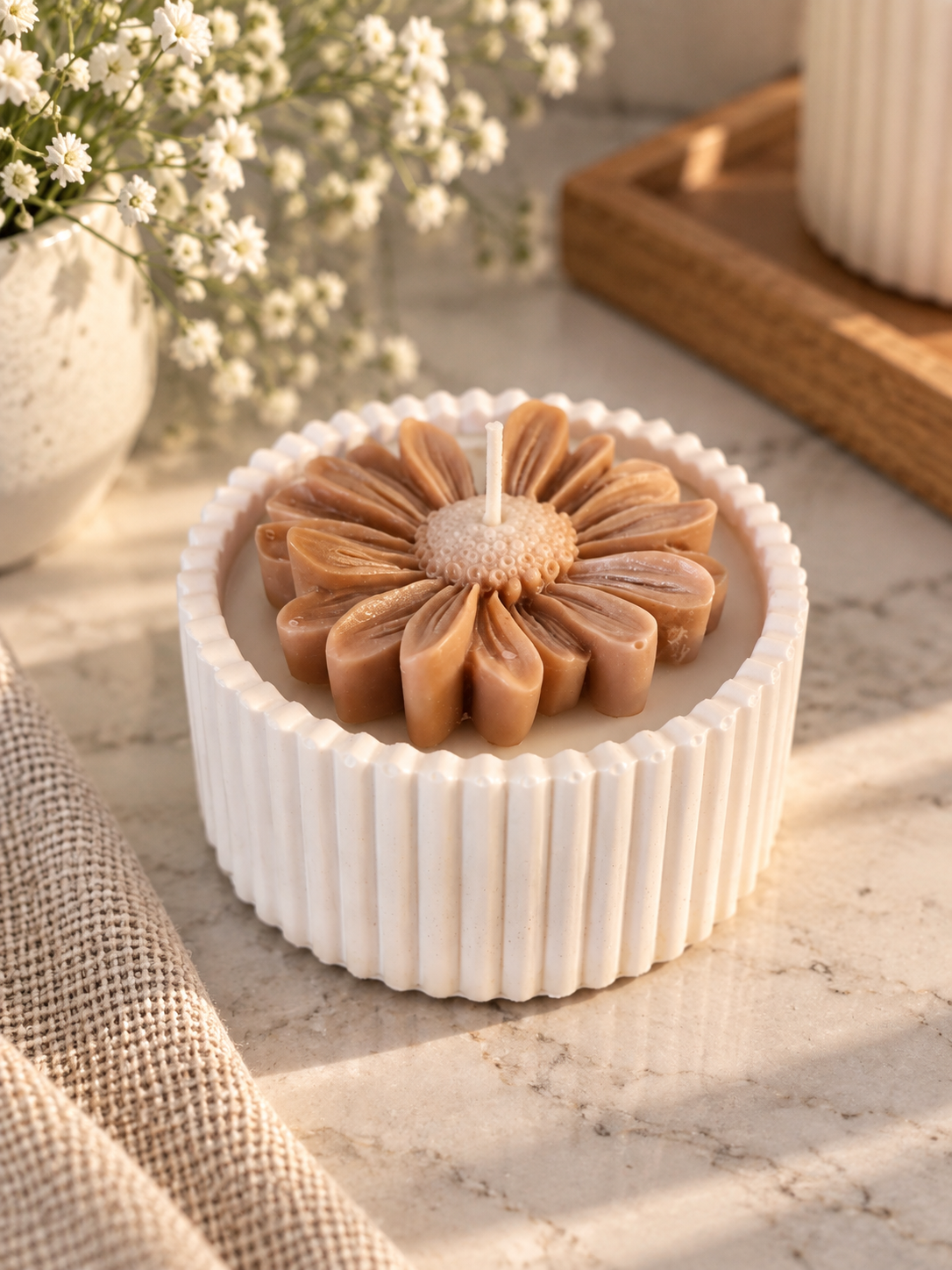 Daisy Candle